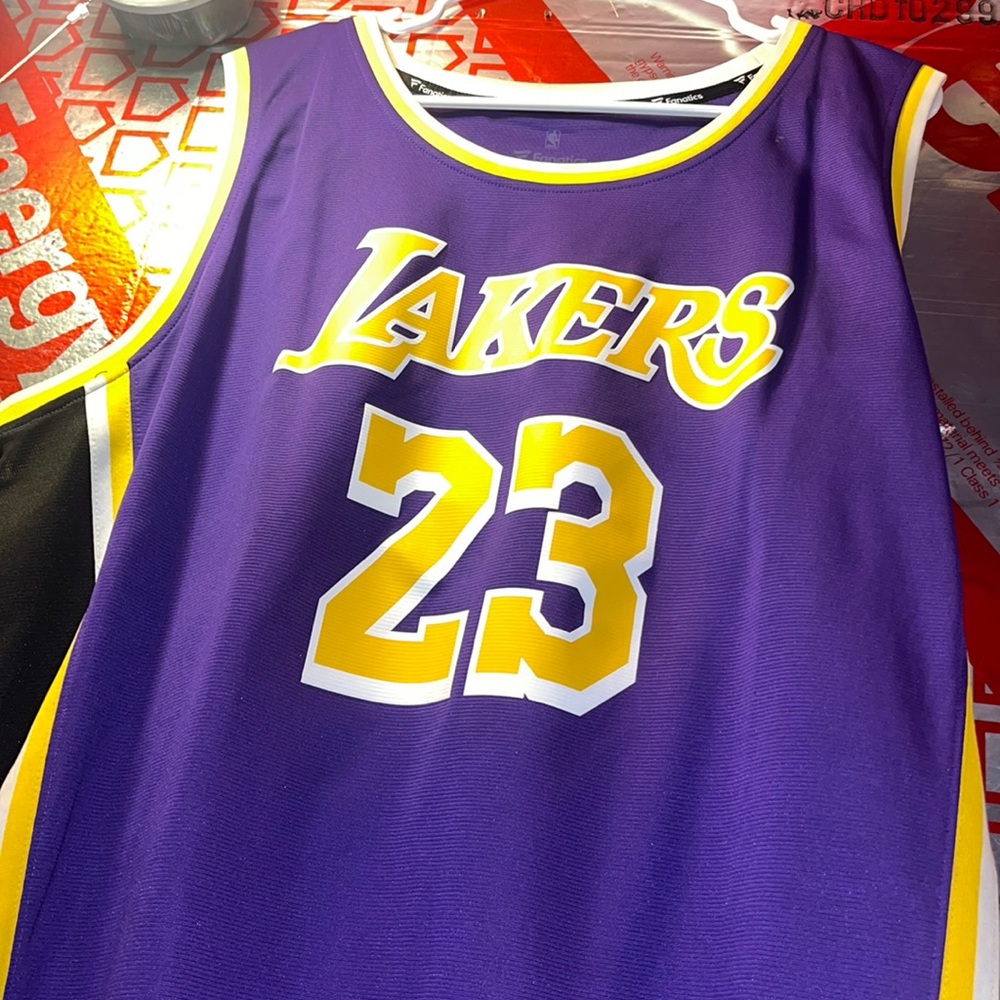 NBA LEBRON JAMES